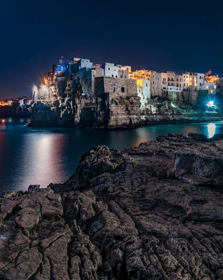 The Duchess'S View - New! Luxurious Flat In Historical Centre 115 Sq M, 3Min Walk To Cala Porto Beach And Private Parking Appartement Polignano a Mare Buitenkant foto