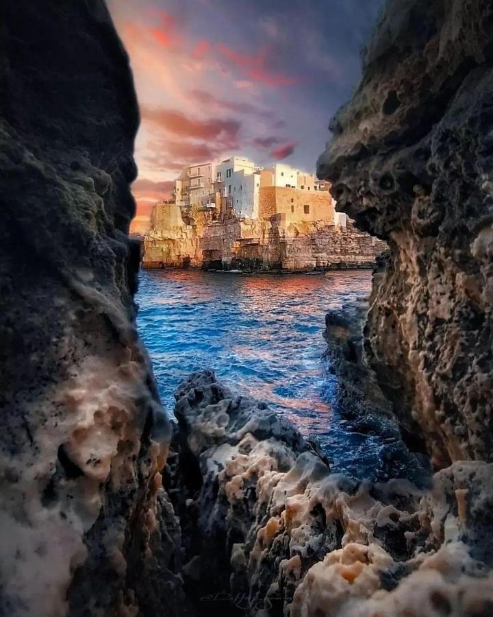 The Duchess'S View - New! Luxurious Flat In Historical Centre 115 Sq M, 3Min Walk To Cala Porto Beach And Private Parking Appartement Polignano a Mare Buitenkant foto